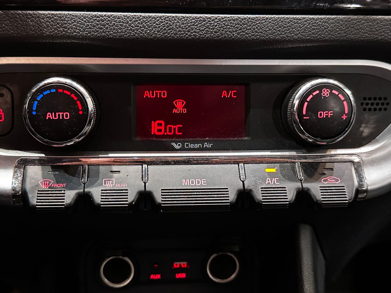 Foto Kia Rio 24