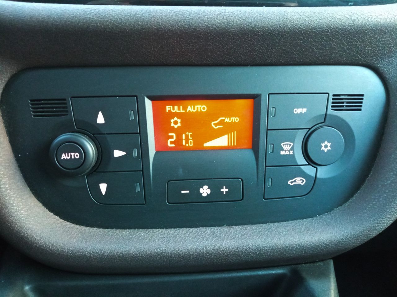 Foto Fiat Doblo 16