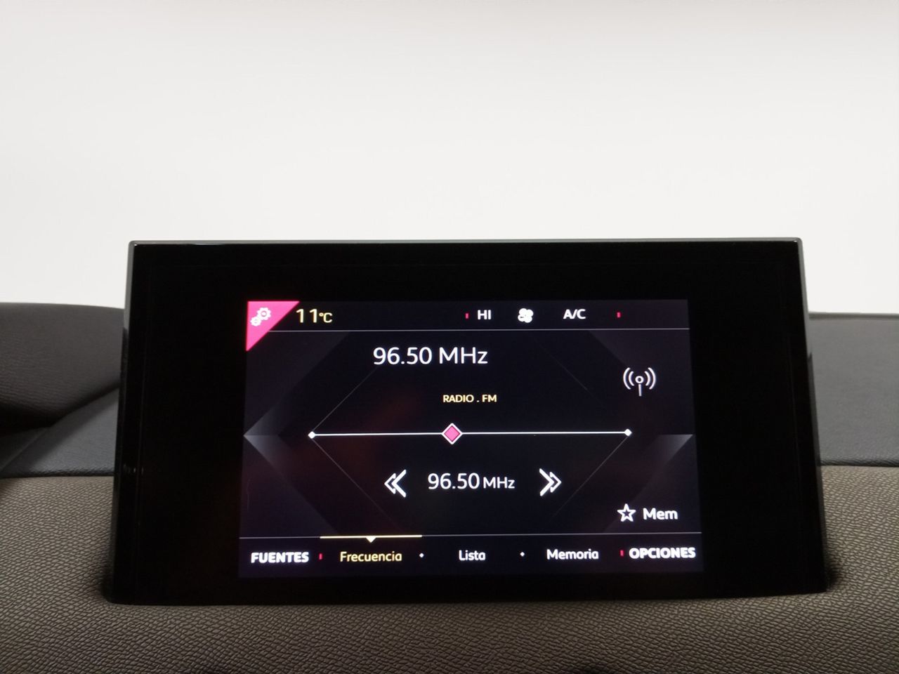 Foto DS Automobiles DS 3 17