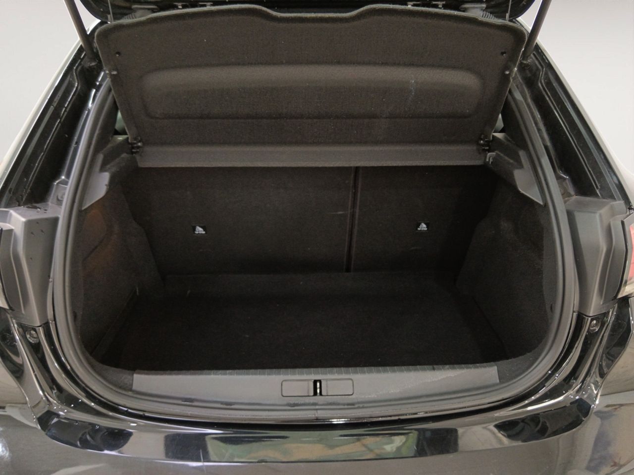 Foto Peugeot 208 11