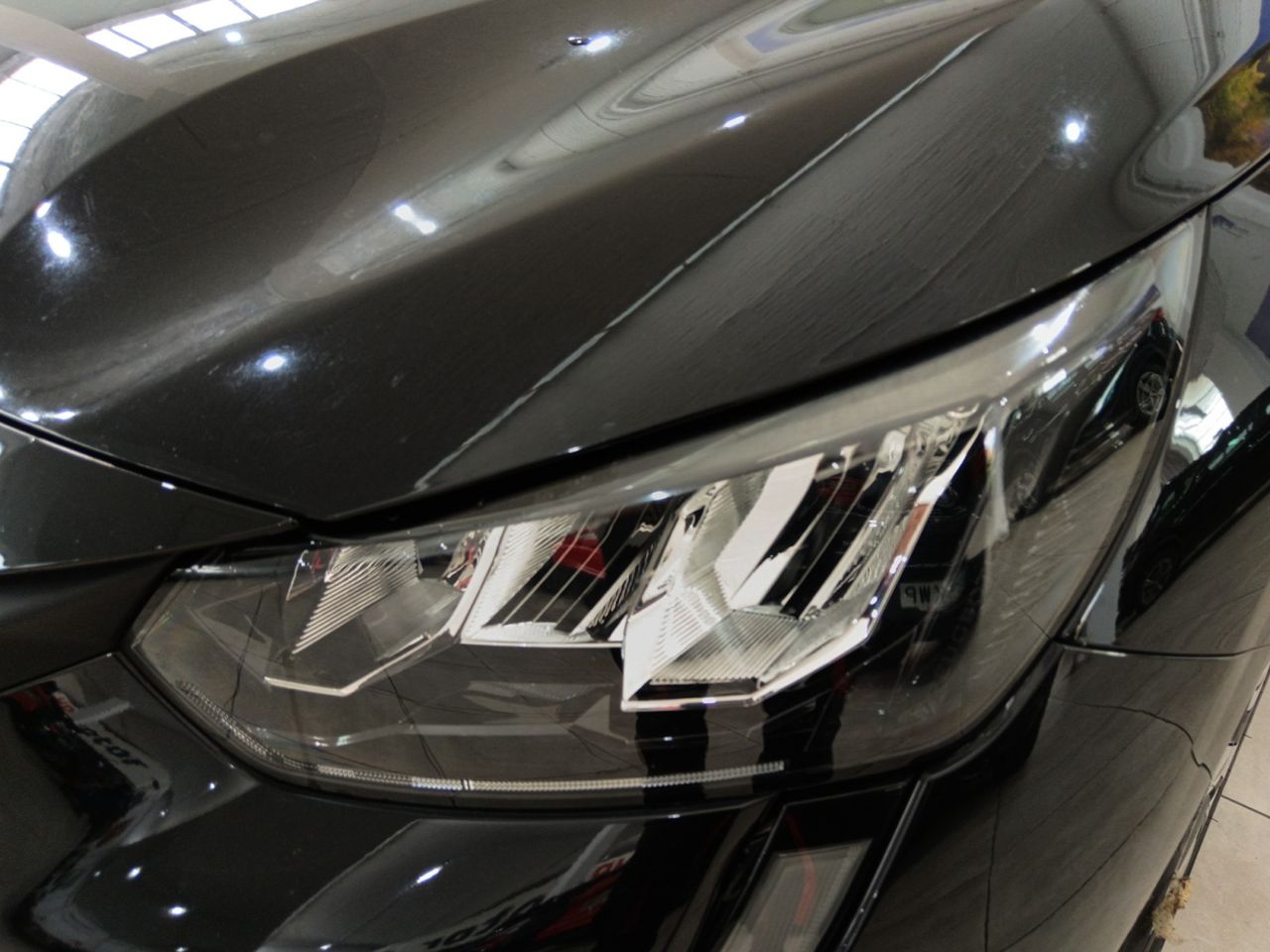 Foto Peugeot 208 20