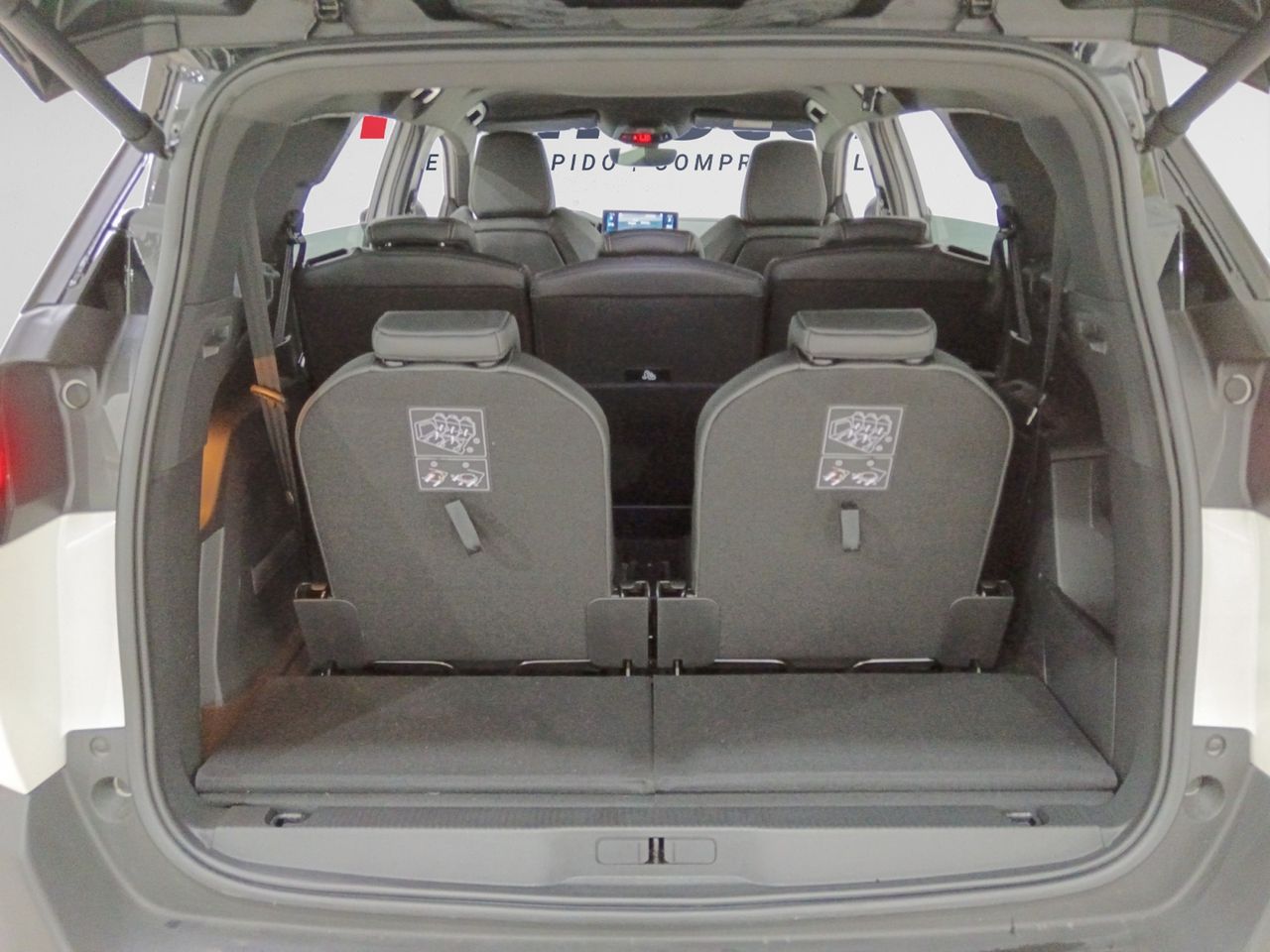 Foto Peugeot 5008 12