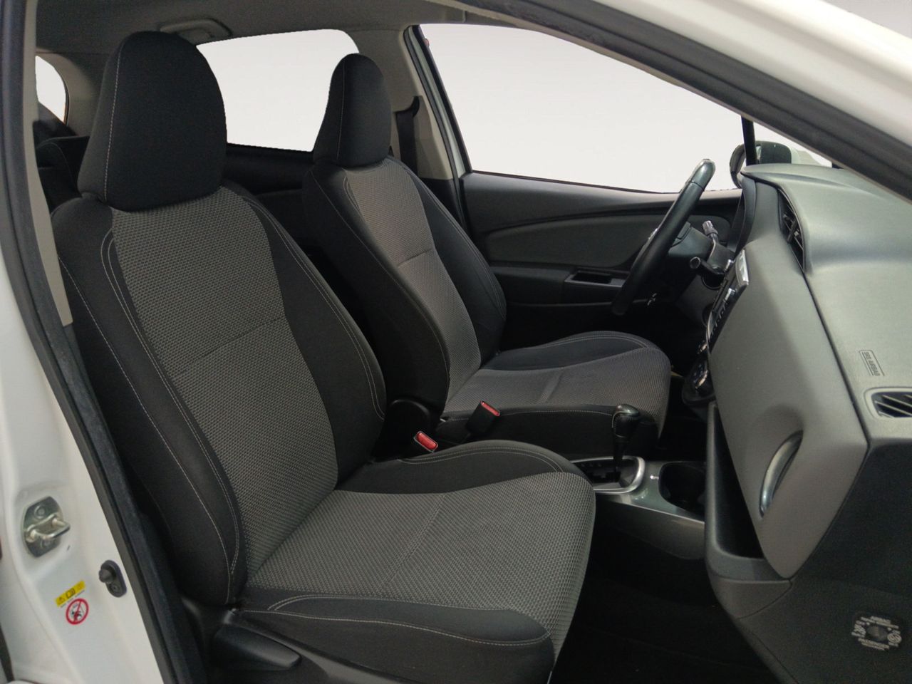 Foto Toyota Yaris 8