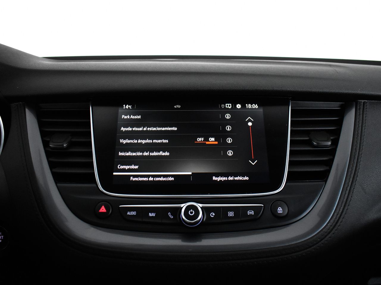 Foto Opel Grandland X 17