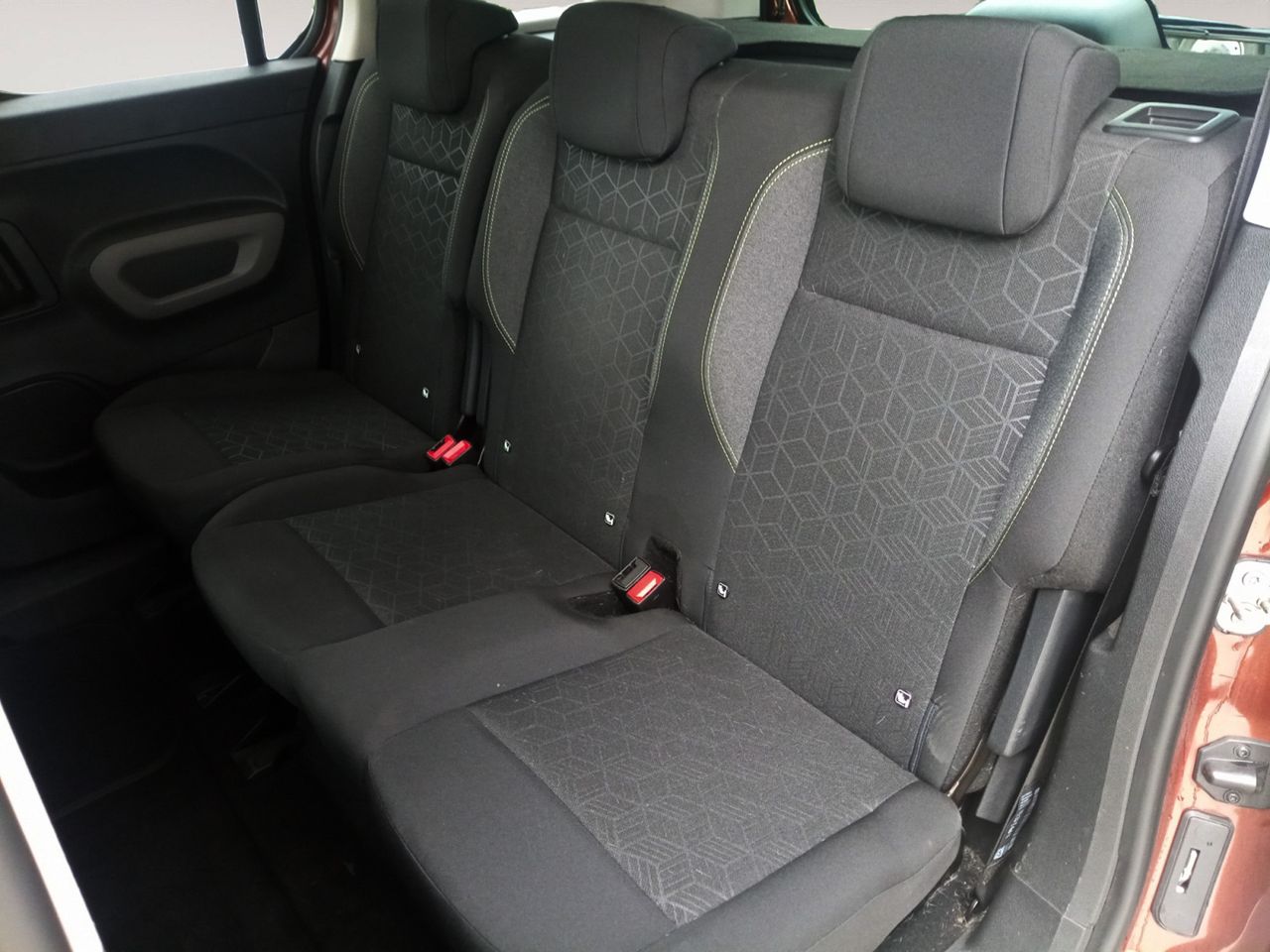 Foto Peugeot Rifter 9
