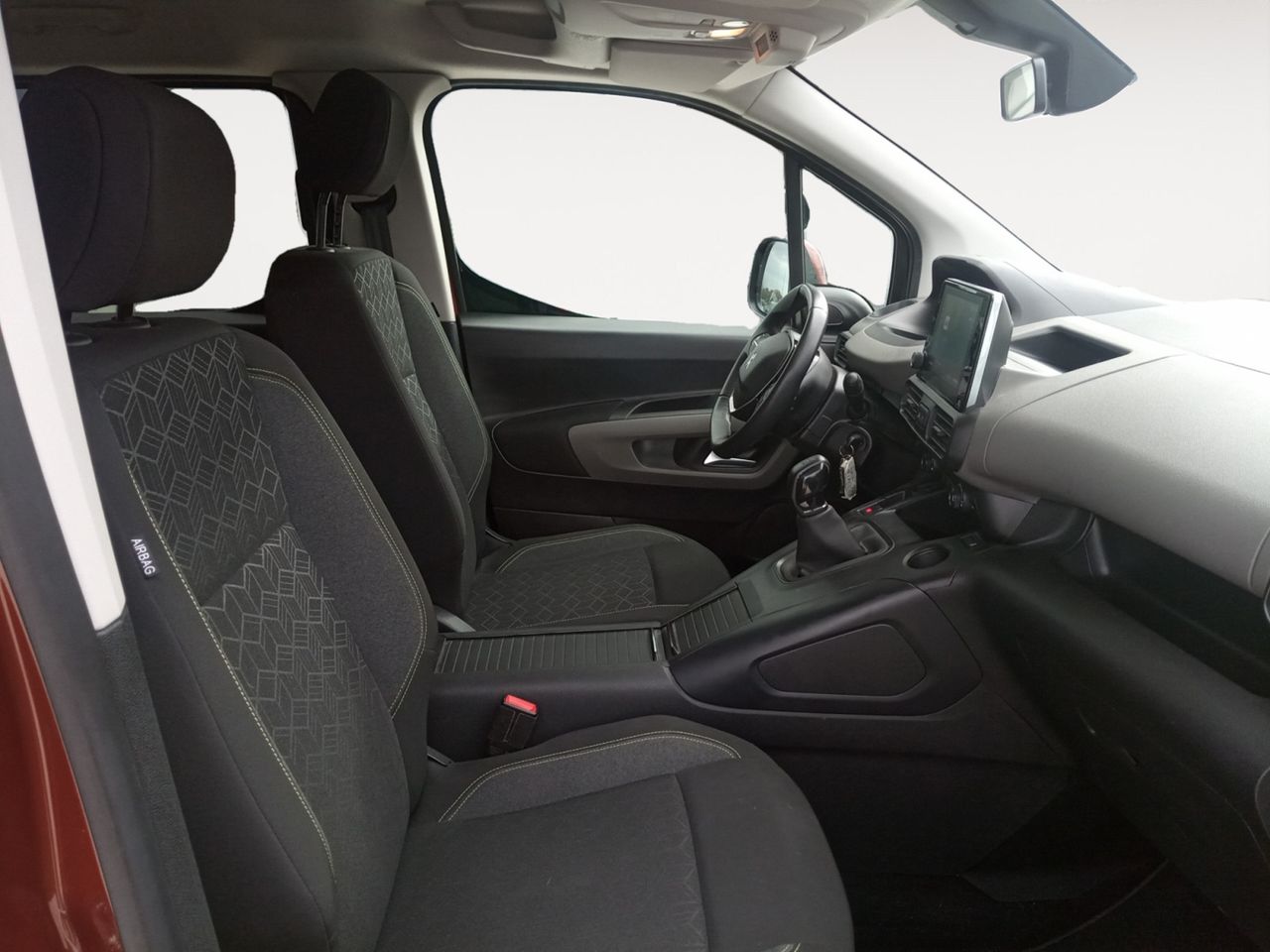 Foto Peugeot Rifter 10