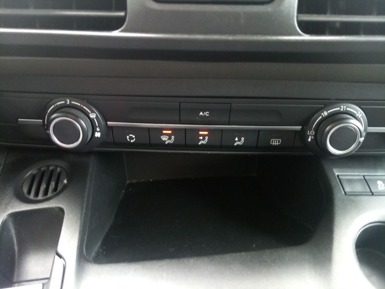 Foto Peugeot Rifter 18
