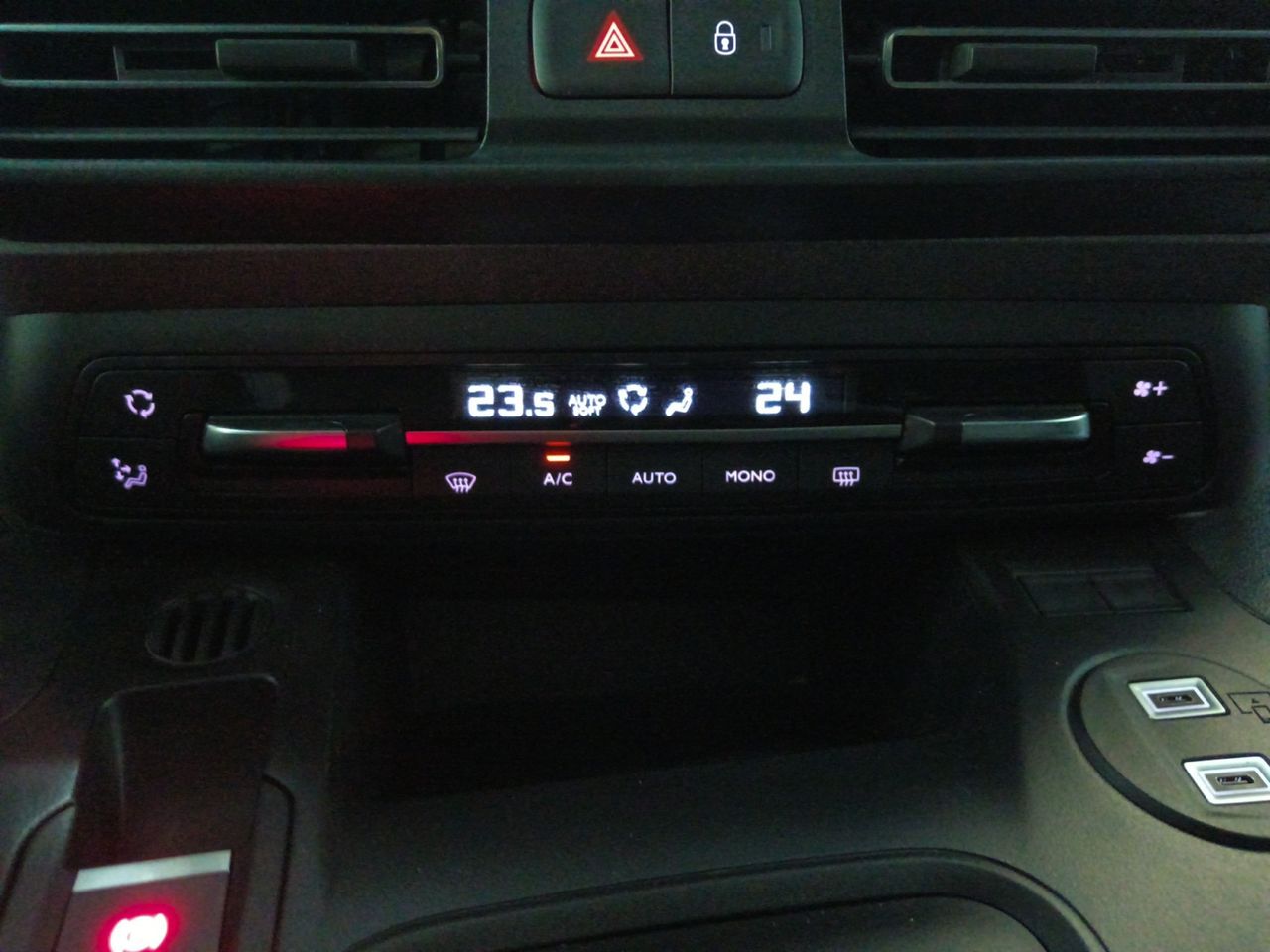 Foto Peugeot Rifter 18