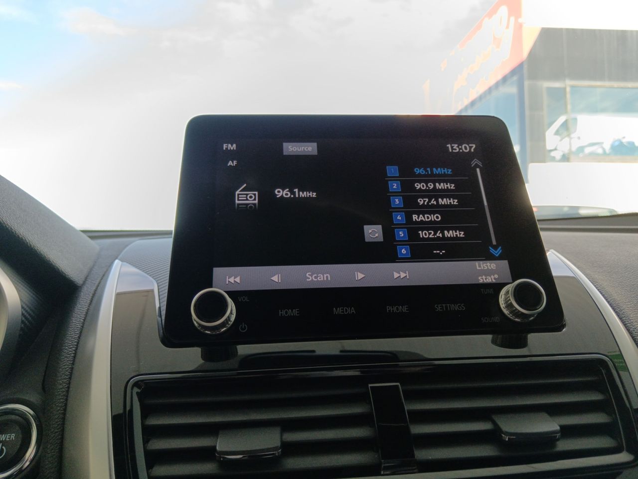 Foto Mitsubishi Eclipse Cross 18