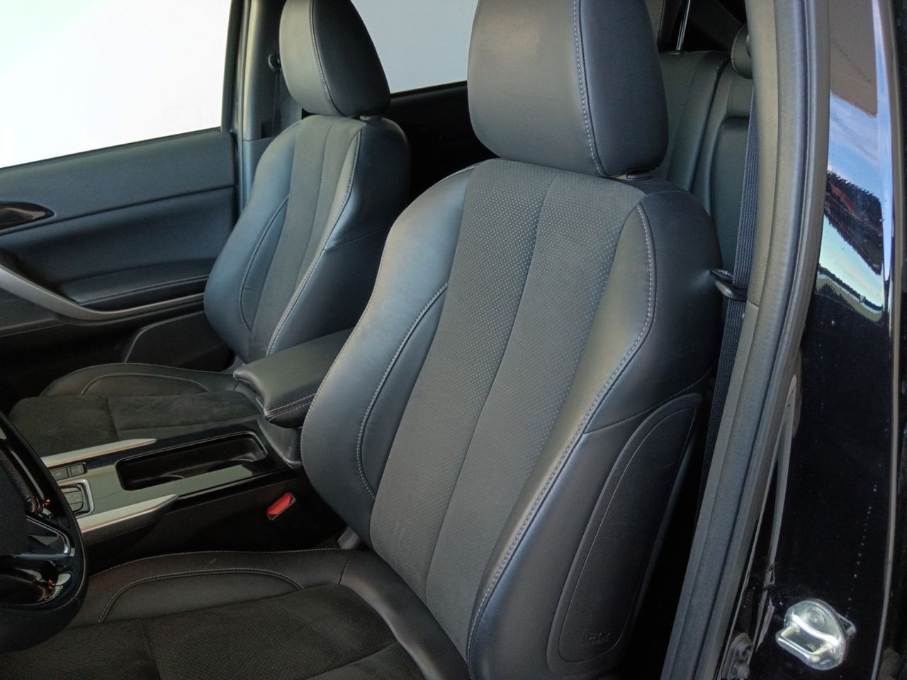 Foto Mitsubishi Eclipse Cross 21