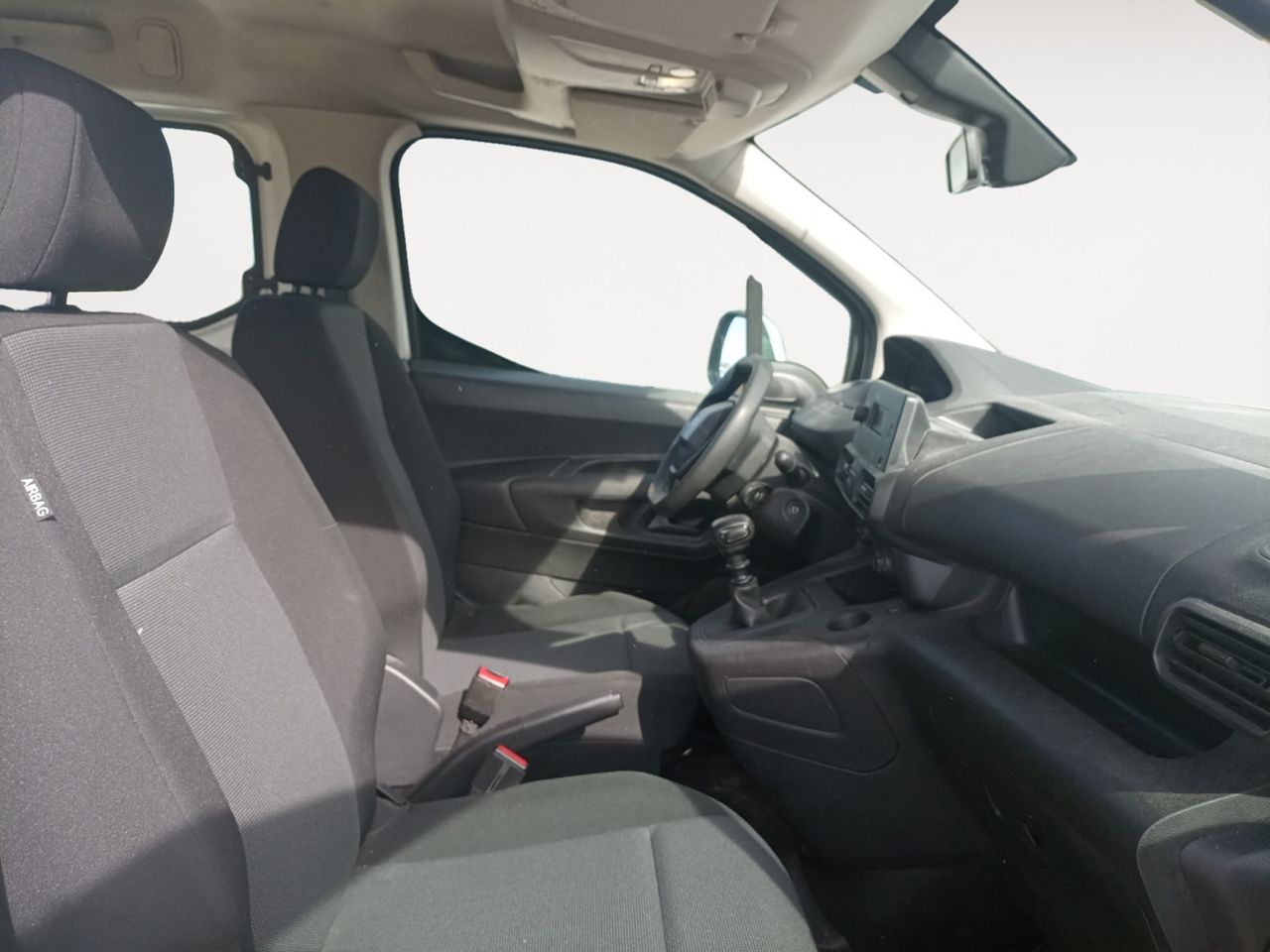 Foto Peugeot Rifter 10