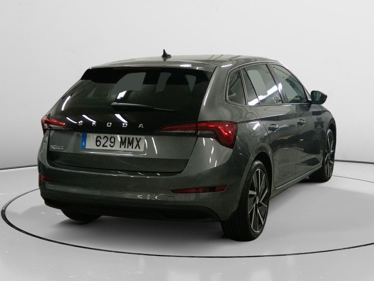 Foto Skoda Scala 2