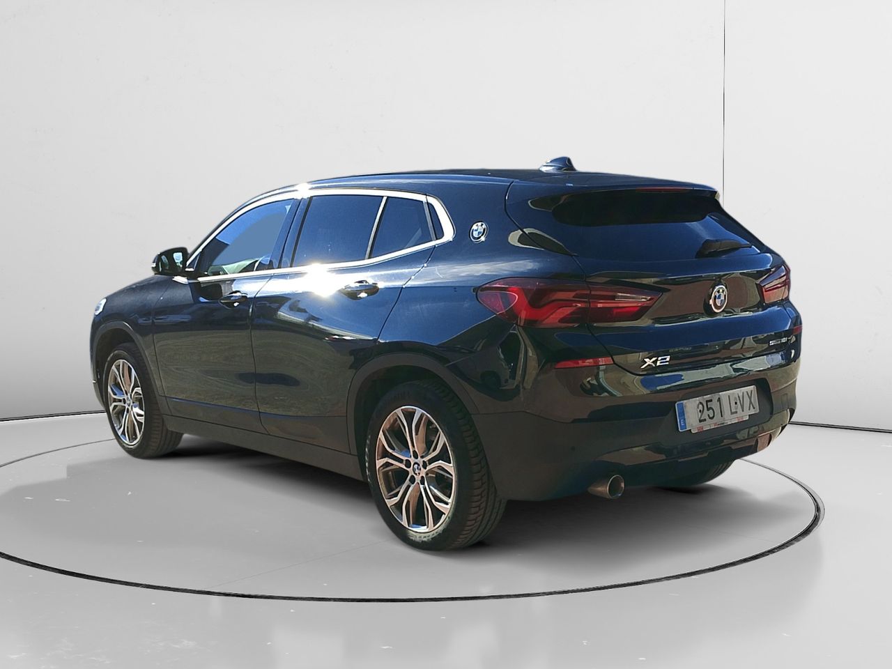Foto BMW X2 4