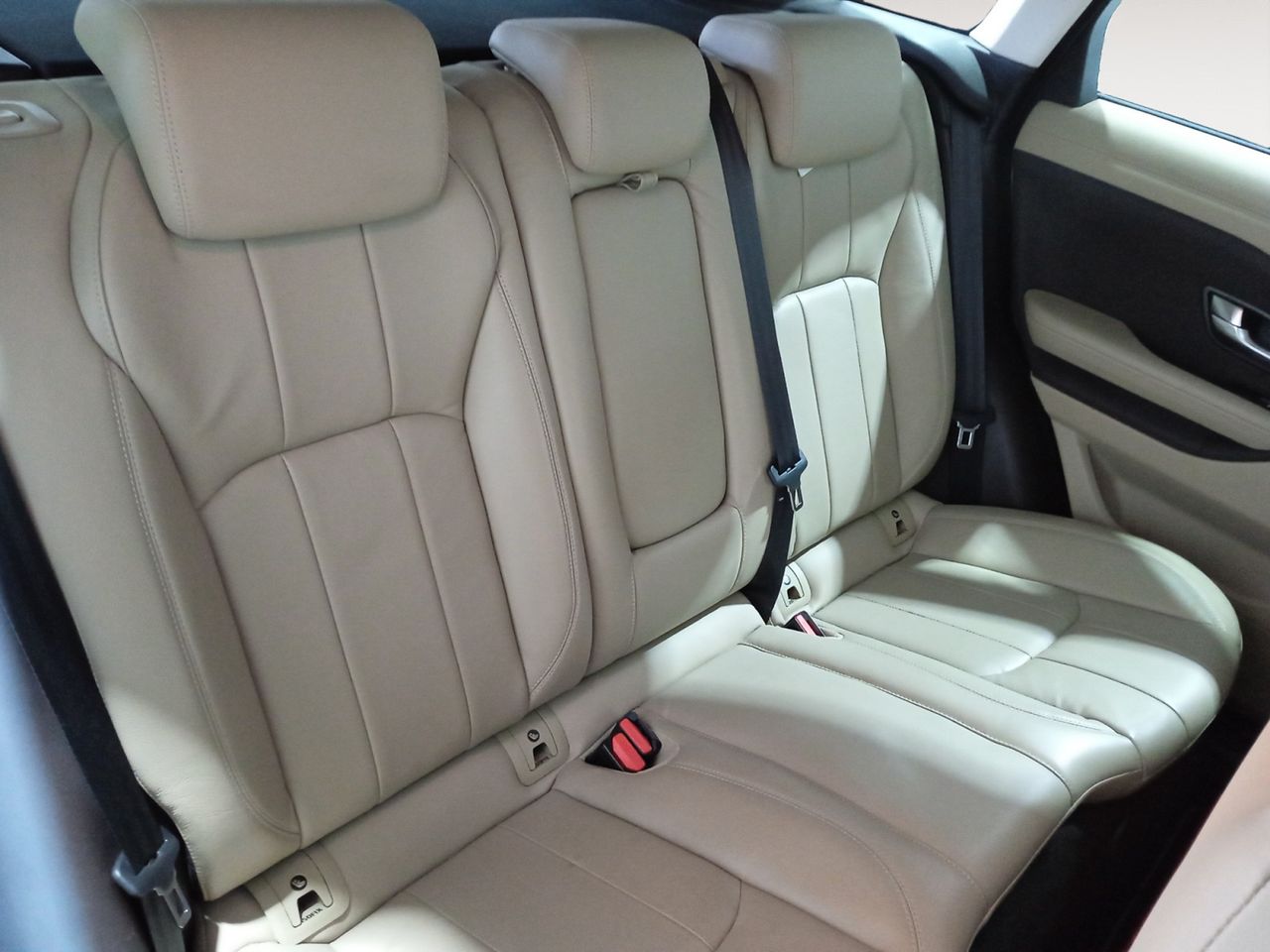 Foto Land-Rover Range Rover Evoque 9