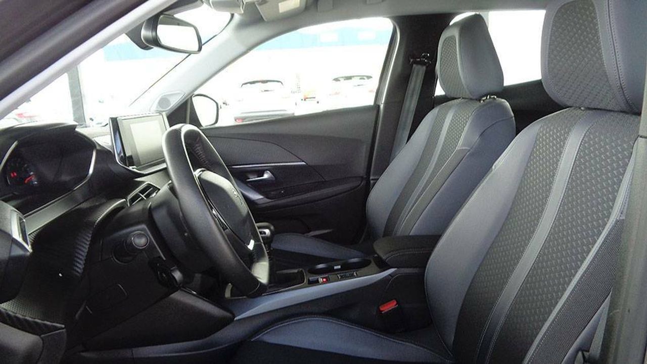 Foto Peugeot 2008 8