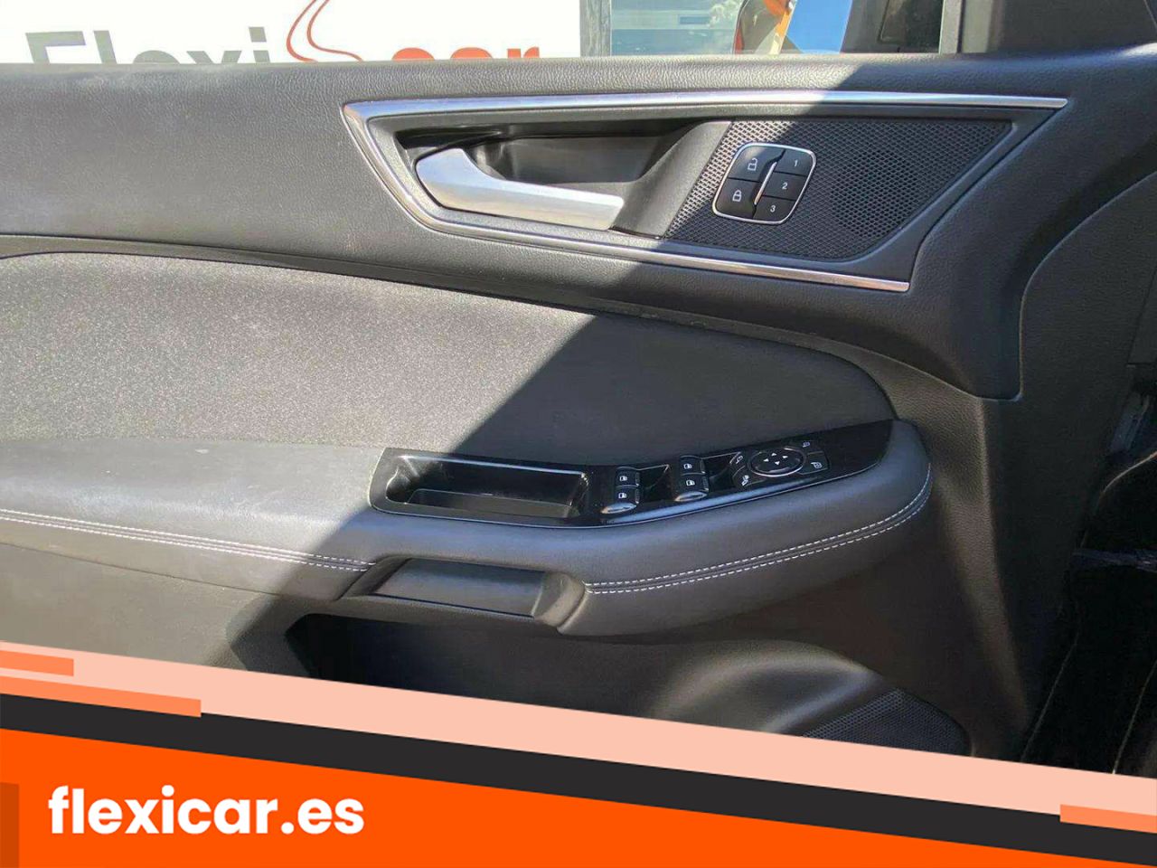 Foto Ford S-Max 16