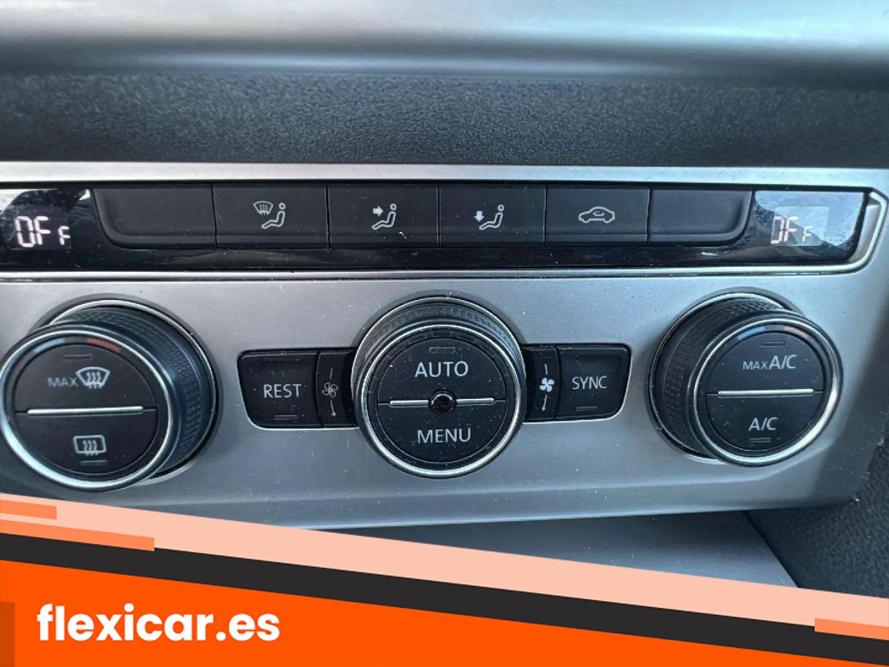 Foto Volkswagen Passat 13