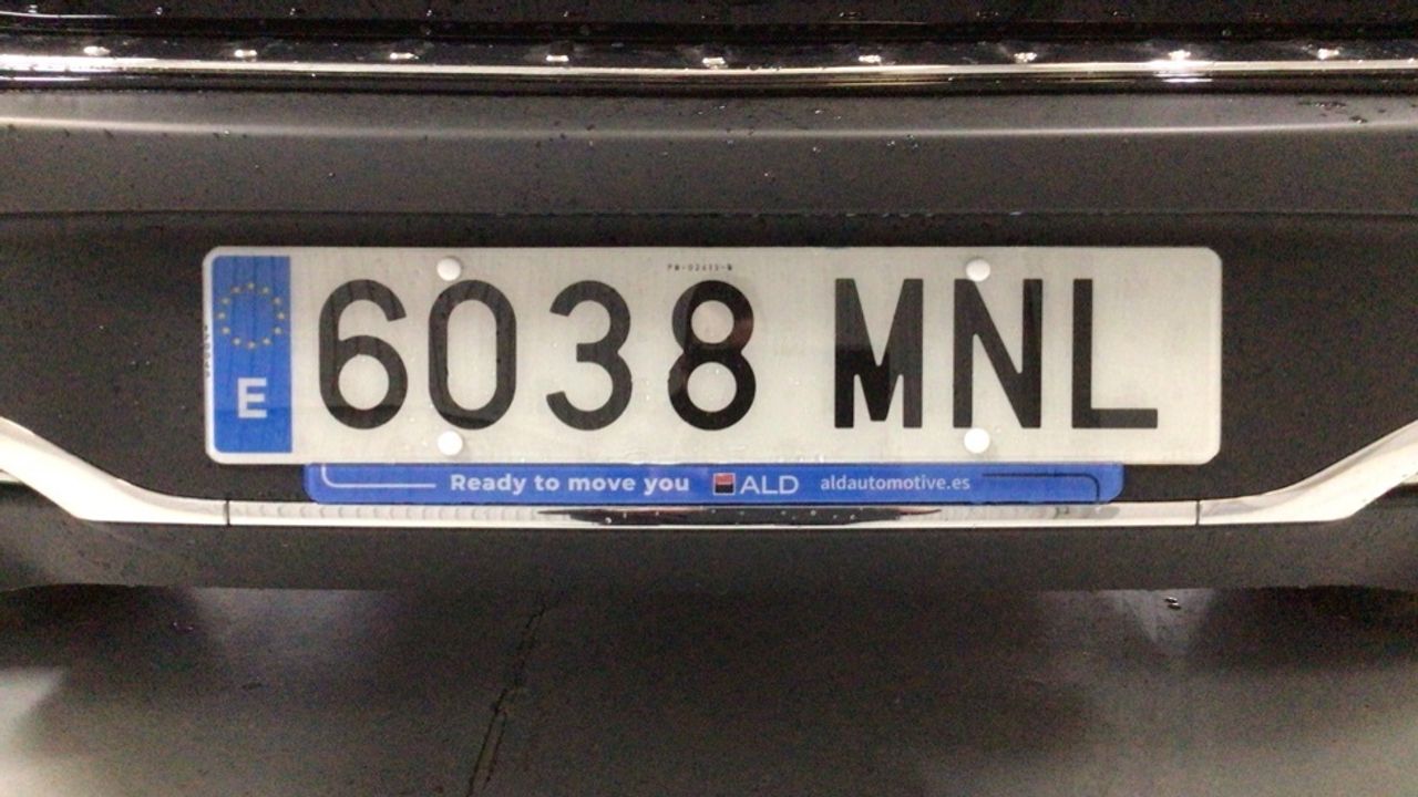 Foto Mercedes-Benz EQA 27