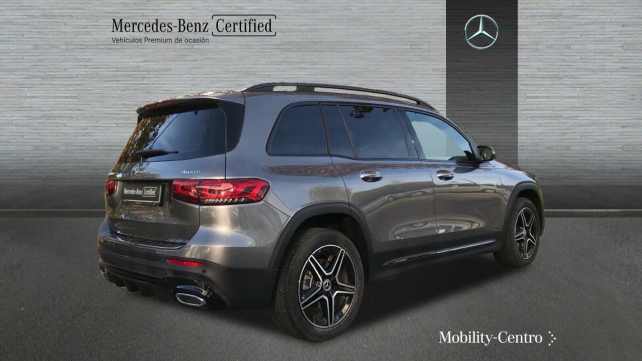 Foto Mercedes-Benz Clase GLB 2