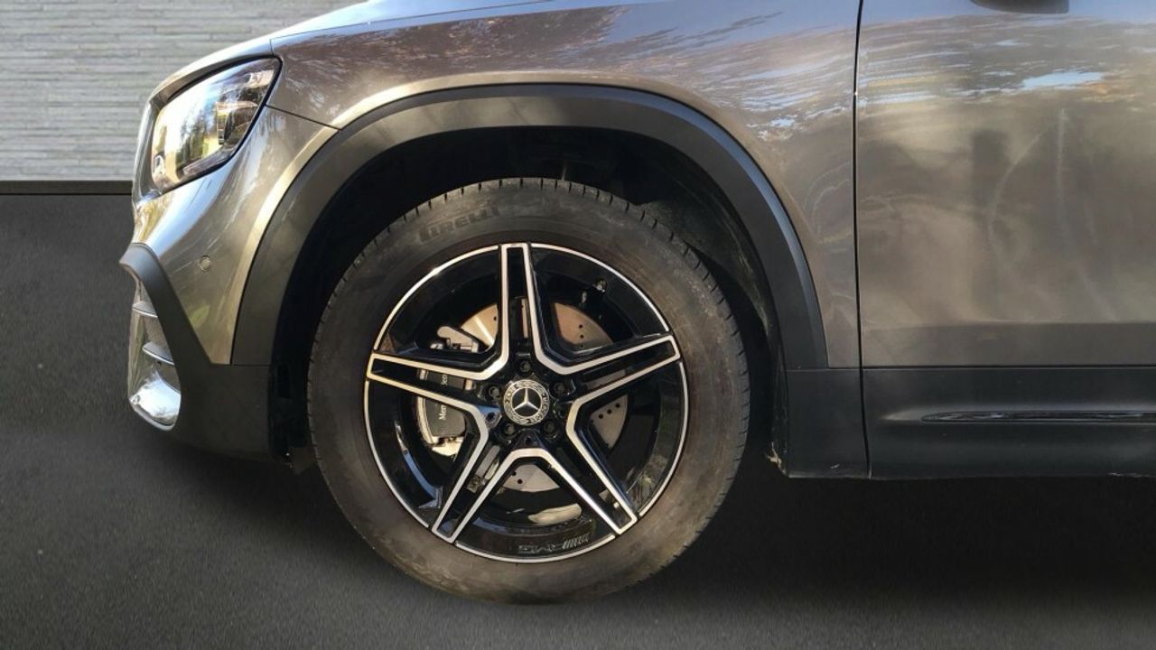 Foto Mercedes-Benz Clase GLB 5