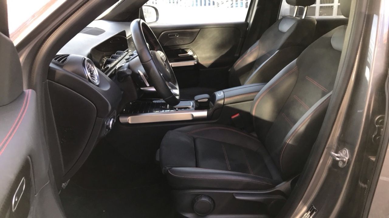 Foto Mercedes-Benz Clase GLB 7