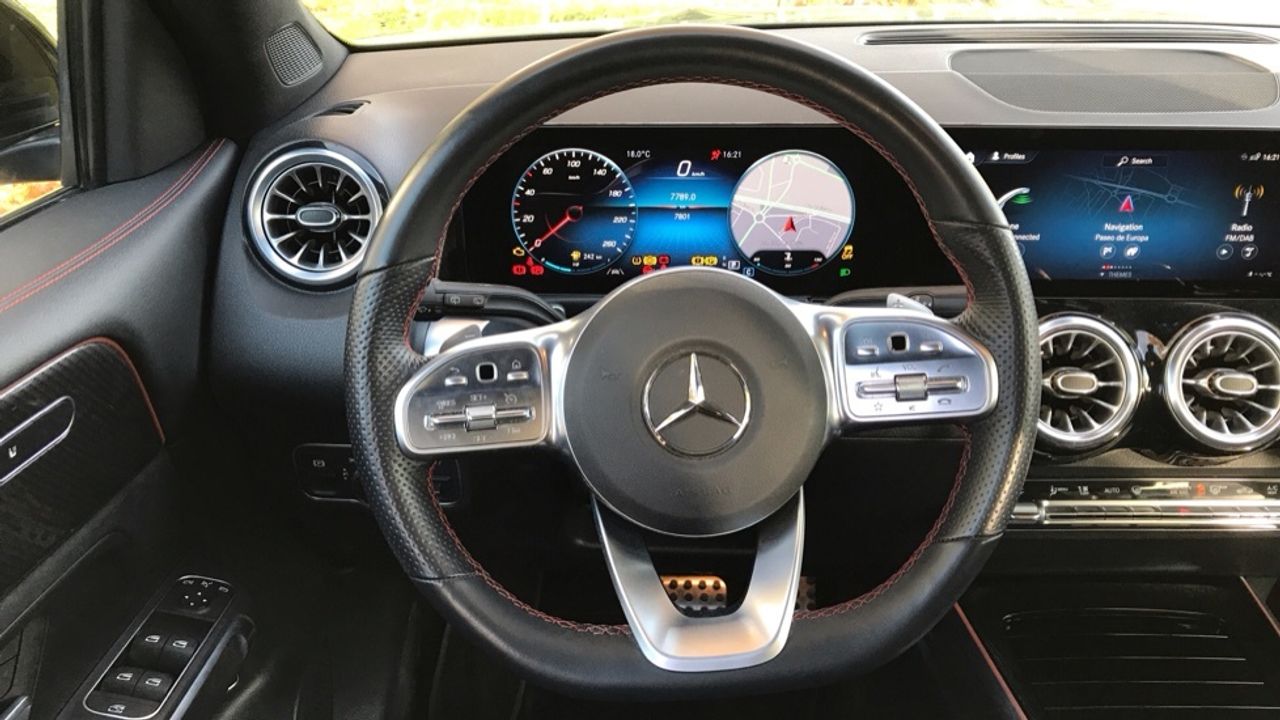 Foto Mercedes-Benz Clase GLB 9