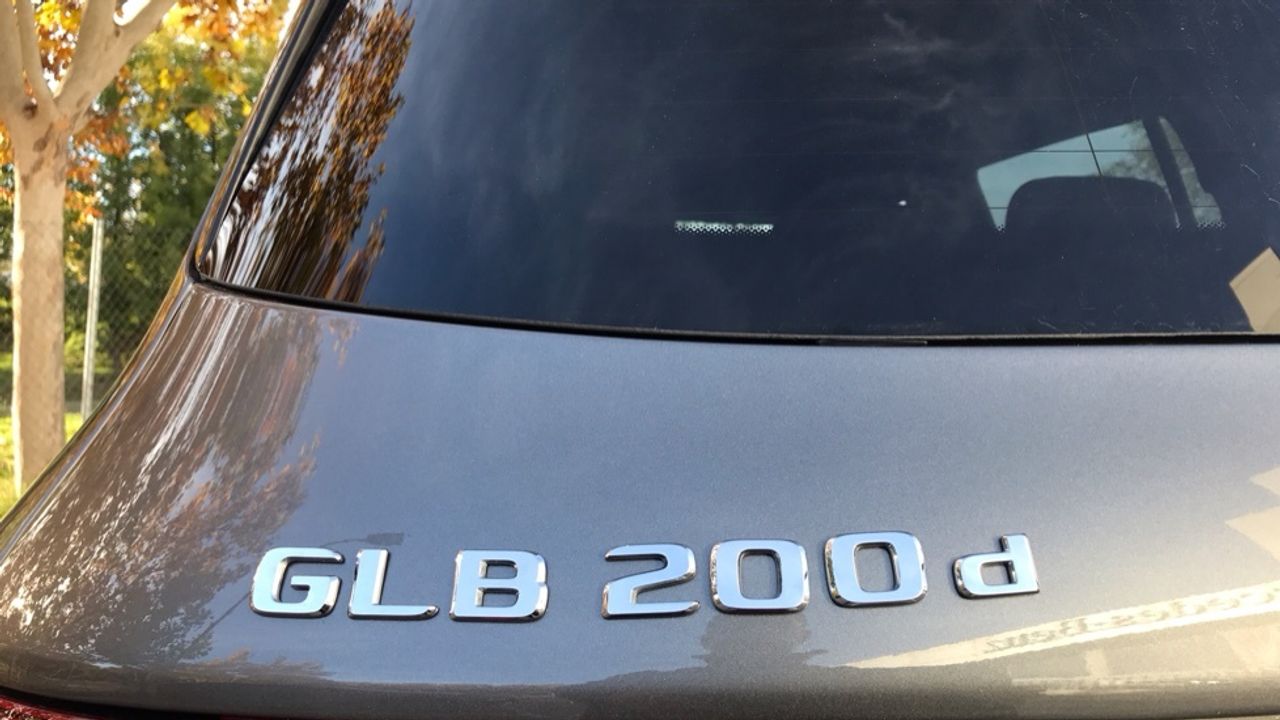 Foto Mercedes-Benz Clase GLB 12