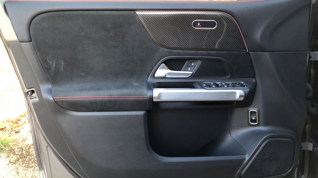 Foto Mercedes-Benz Clase GLB 19
