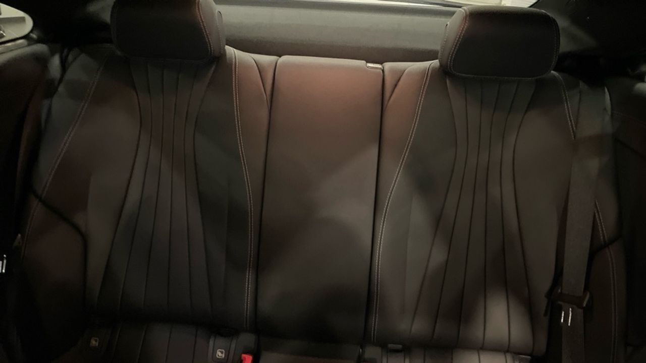 Foto Mercedes-Benz Clase E 30