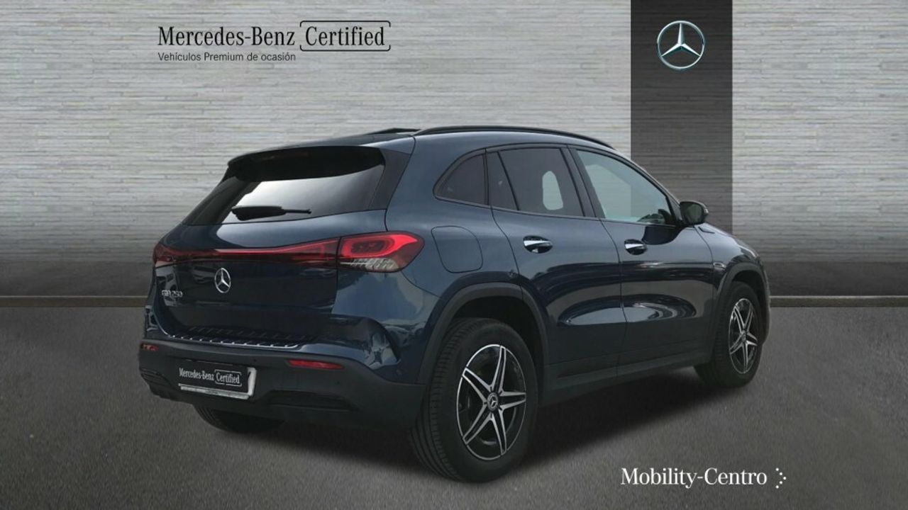 Foto Mercedes-Benz EQA 2