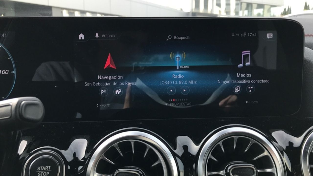 Foto Mercedes-Benz EQA 16