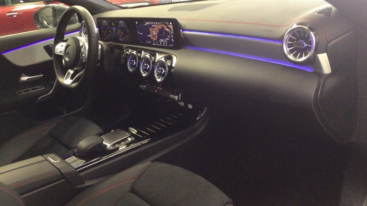Foto Mercedes-Benz Clase CLA 10
