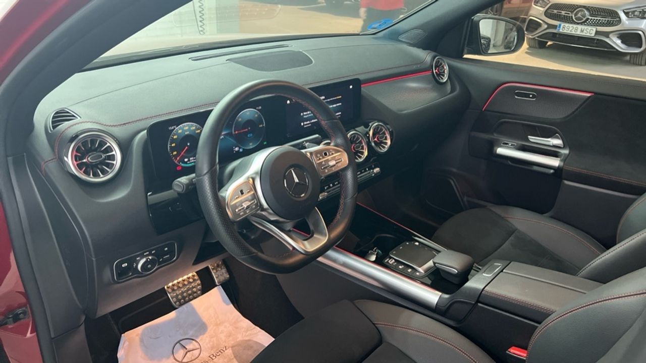 Foto Mercedes-Benz EQA 6