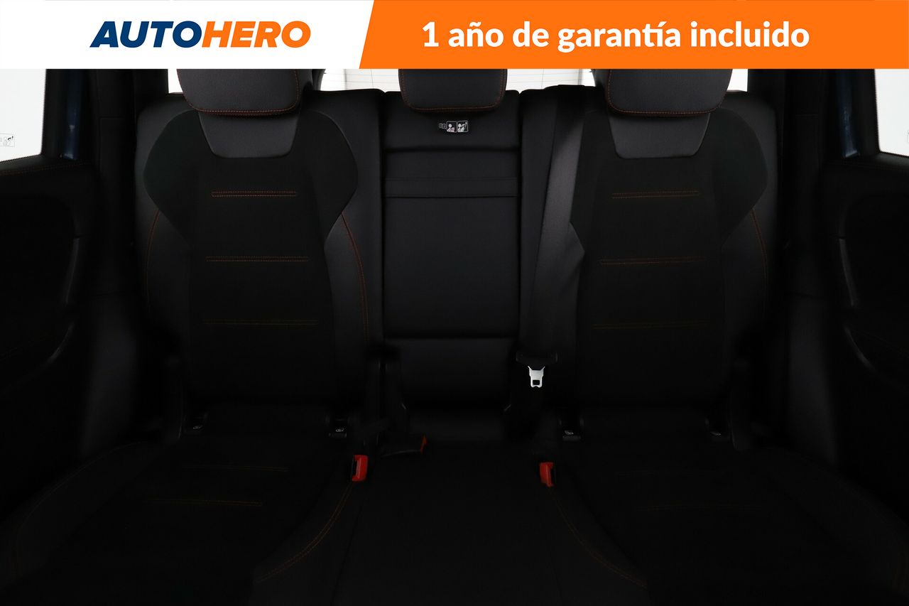 Foto Mercedes-Benz Clase GLB 15