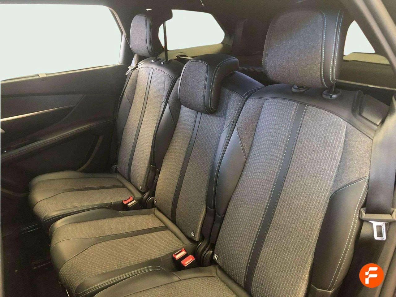 Foto Peugeot 5008 15