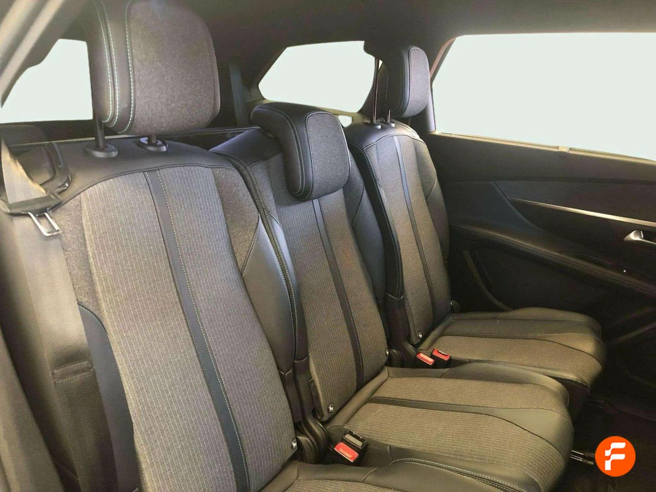 Foto Peugeot 5008 16