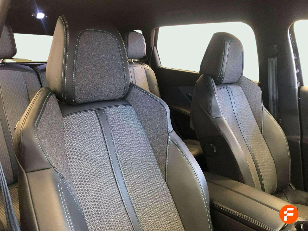 Foto Peugeot 5008 18