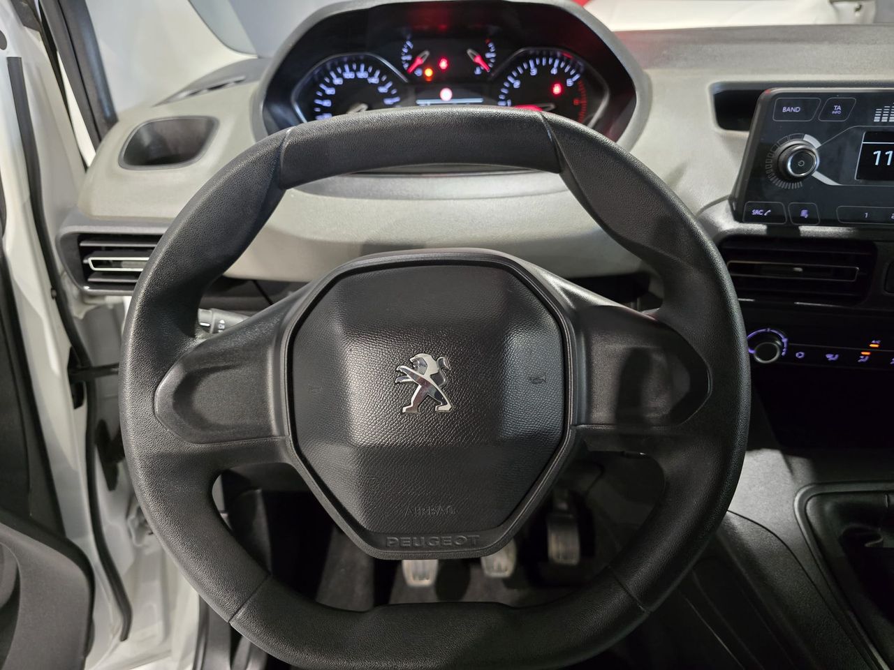 Foto Peugeot Rifter 23