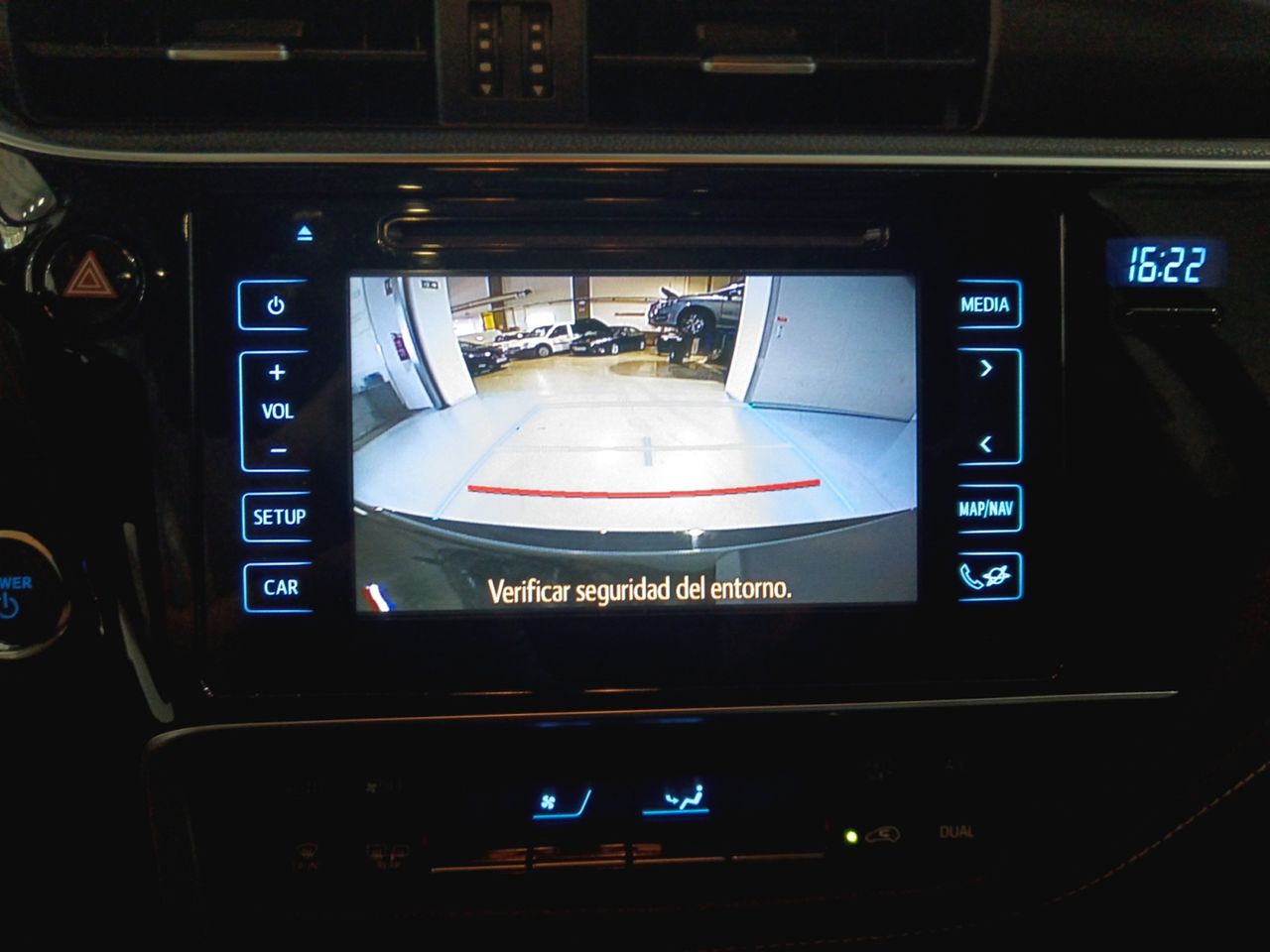 Foto Toyota Auris 17