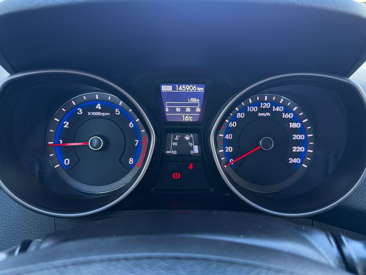 Foto Hyundai i30 13