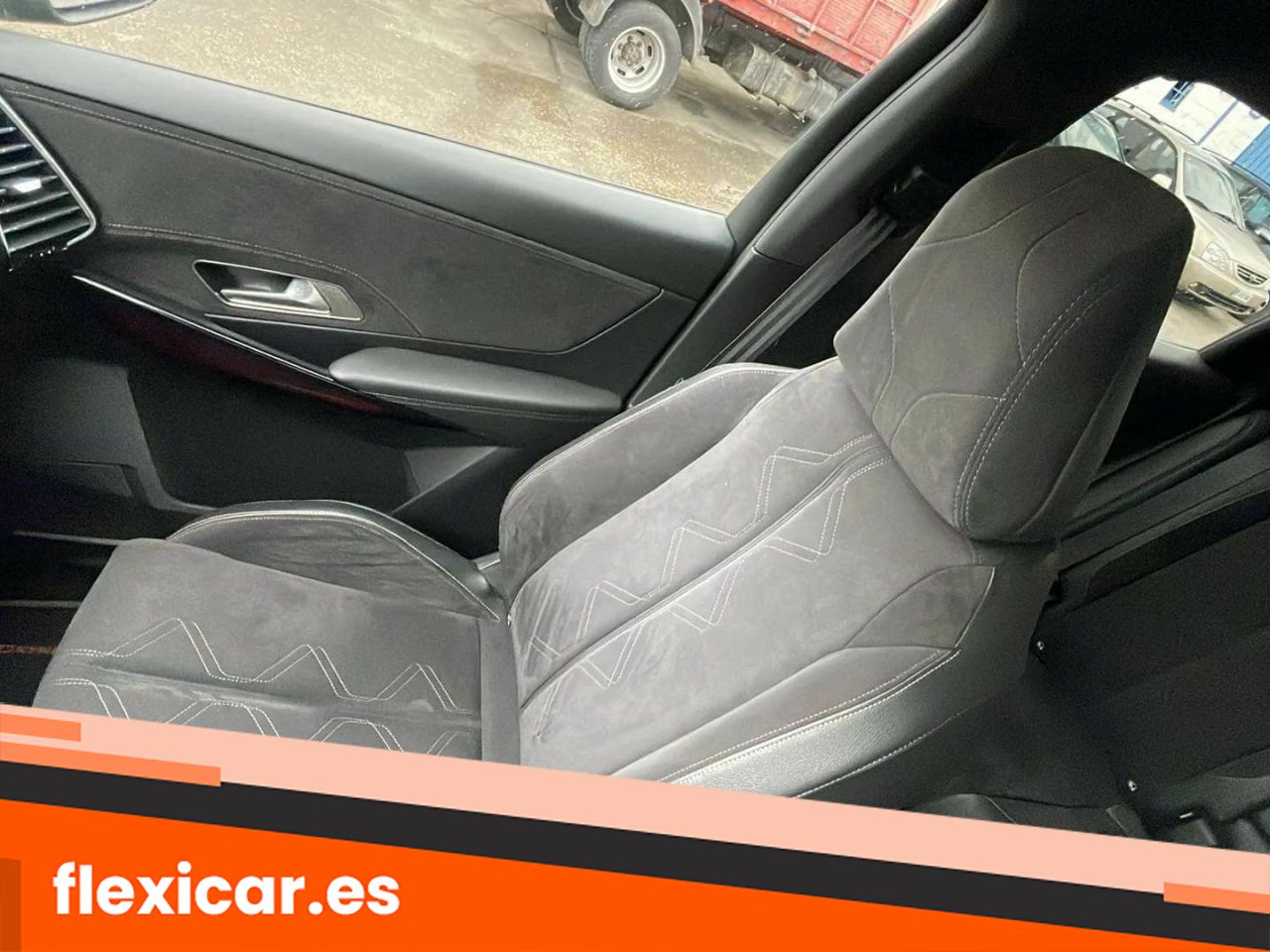Foto DS Automobiles DS 7 21
