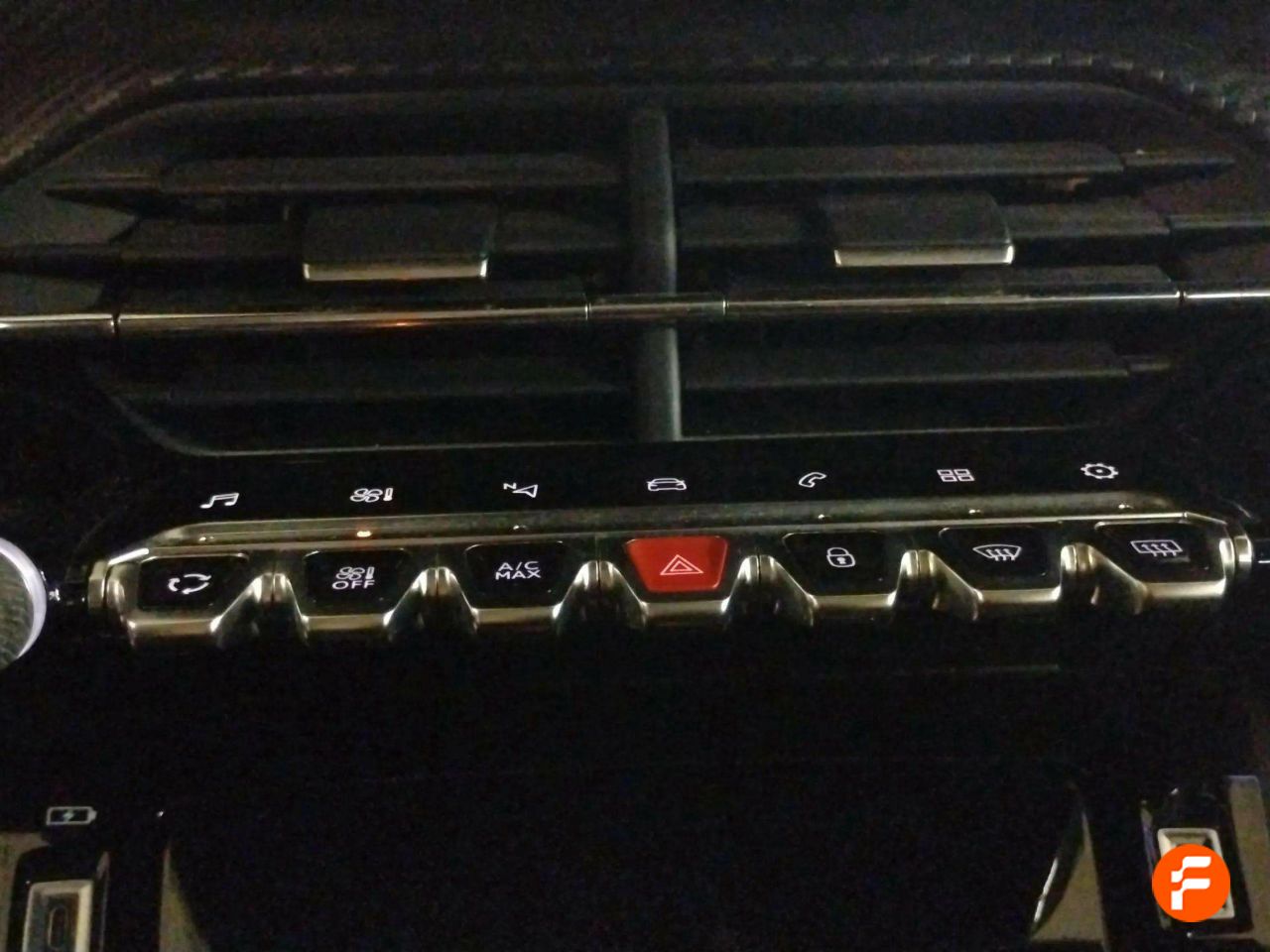 Foto Peugeot 208 22