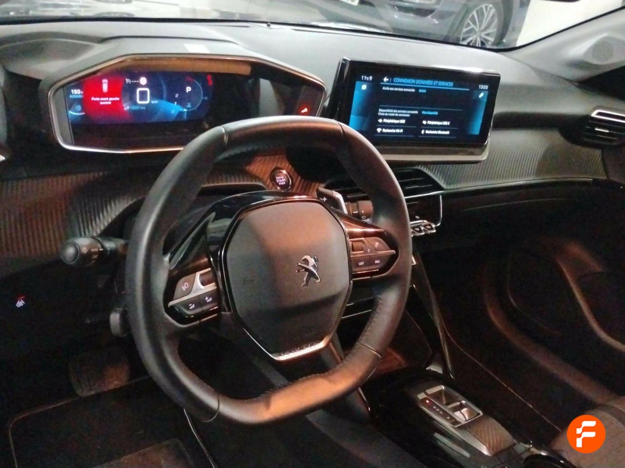 Foto Peugeot 208 8