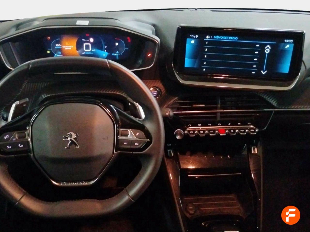 Foto Peugeot 208 10