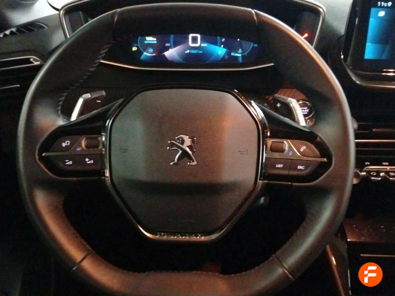 Foto Peugeot 208 15