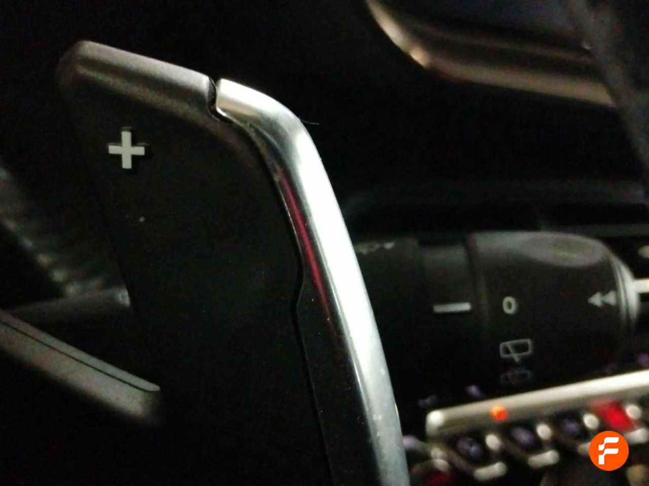 Foto Peugeot 208 18