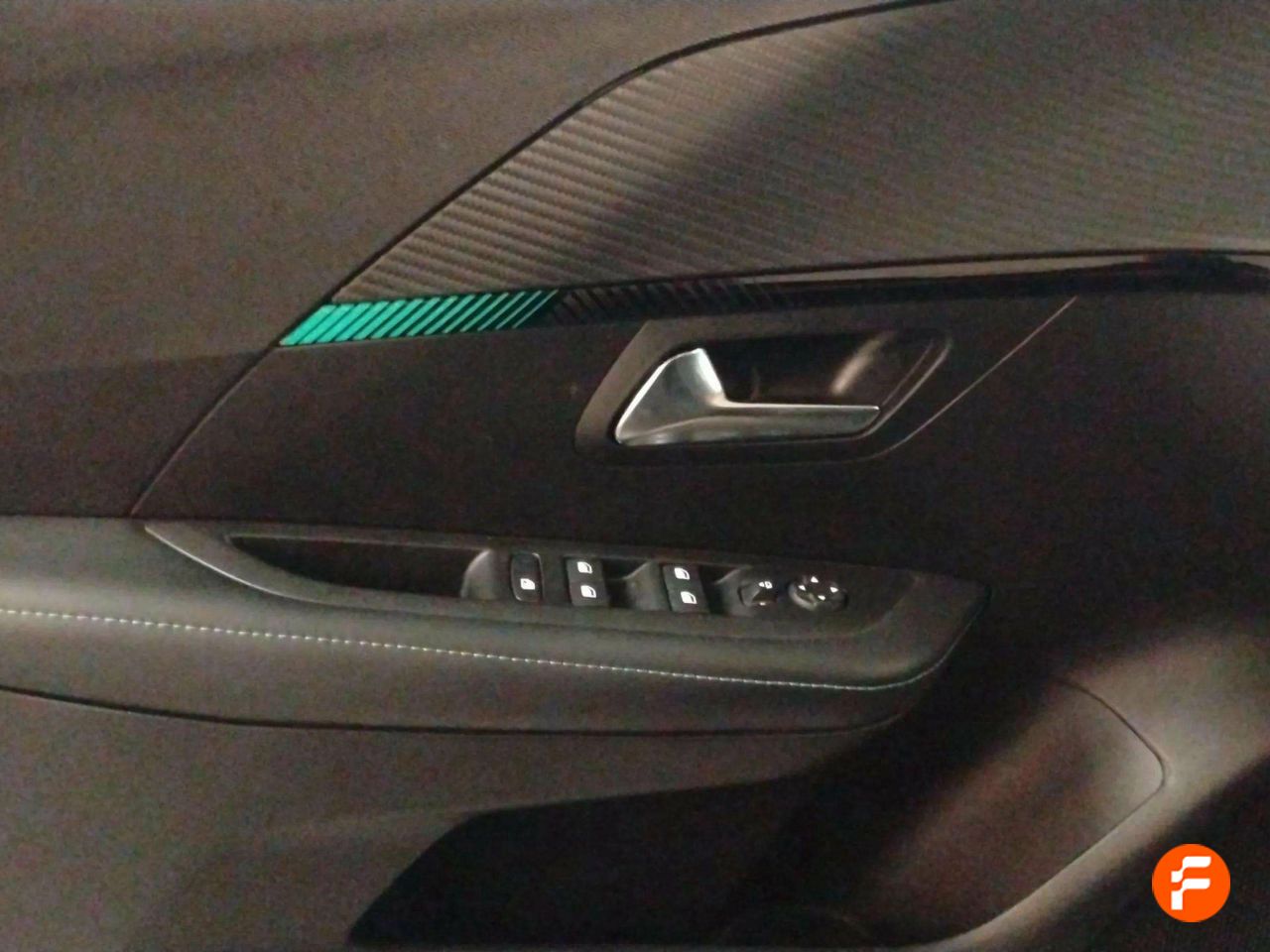 Foto Peugeot 208 24