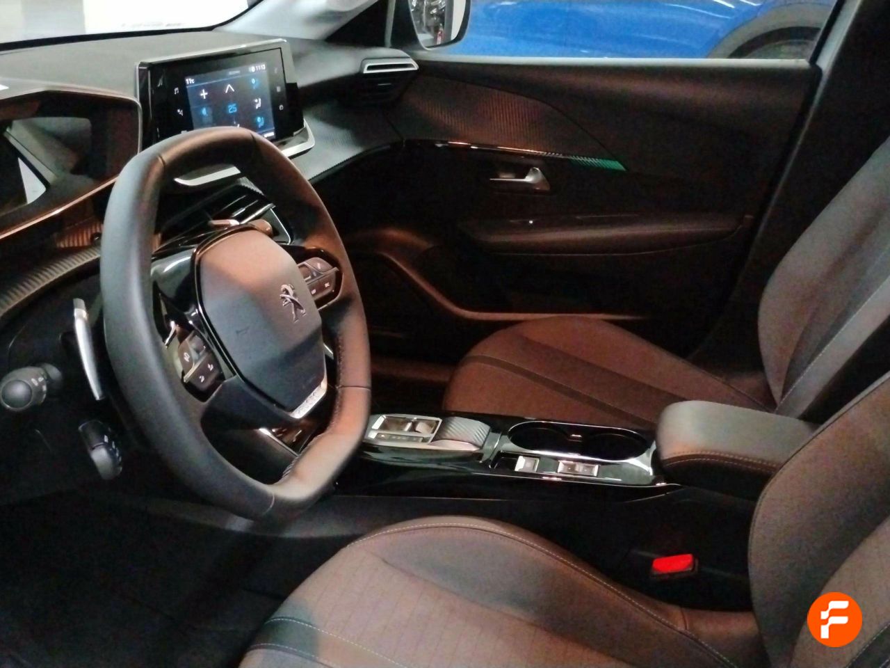 Foto Peugeot 208 8