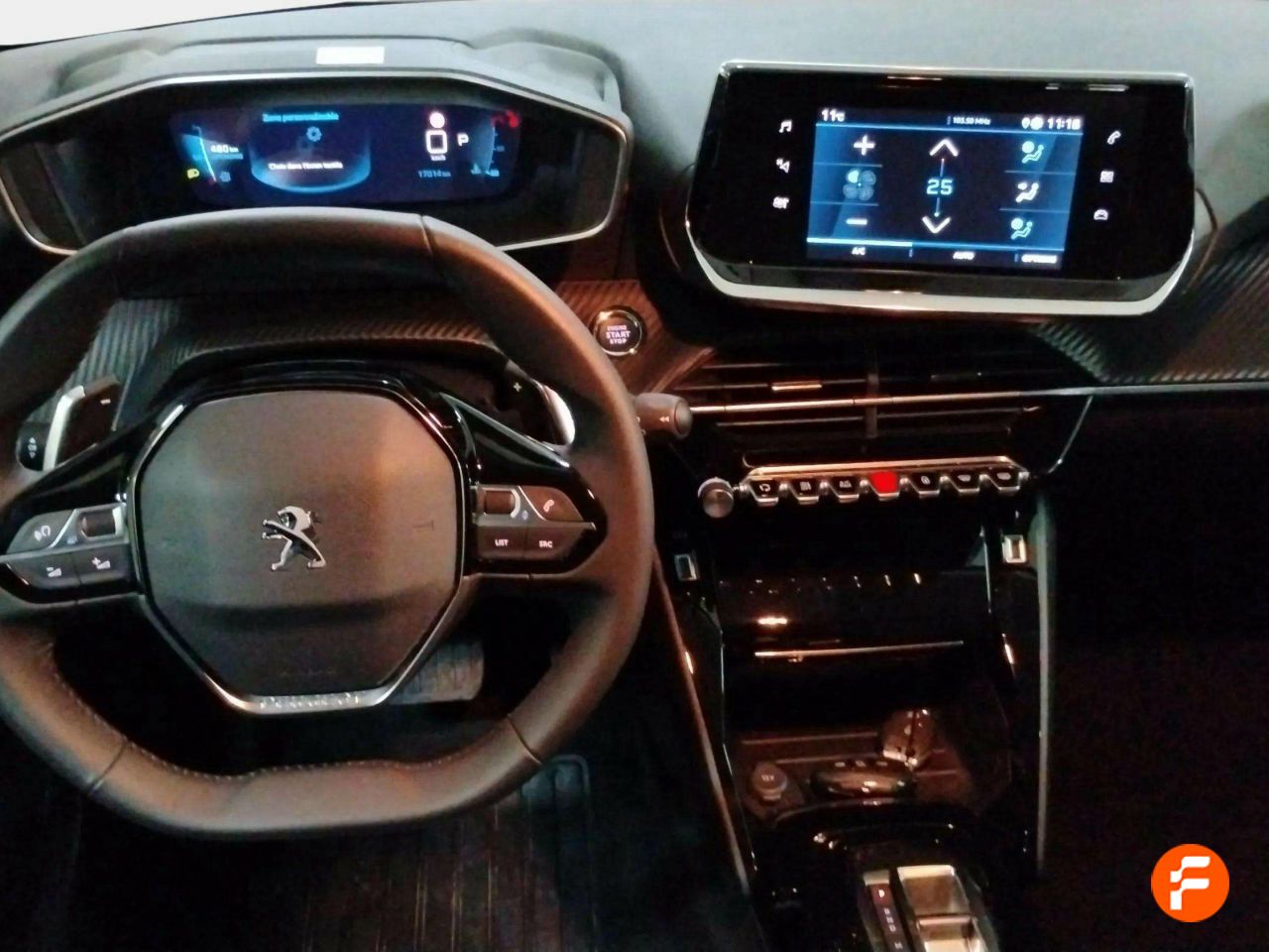 Foto Peugeot 208 10