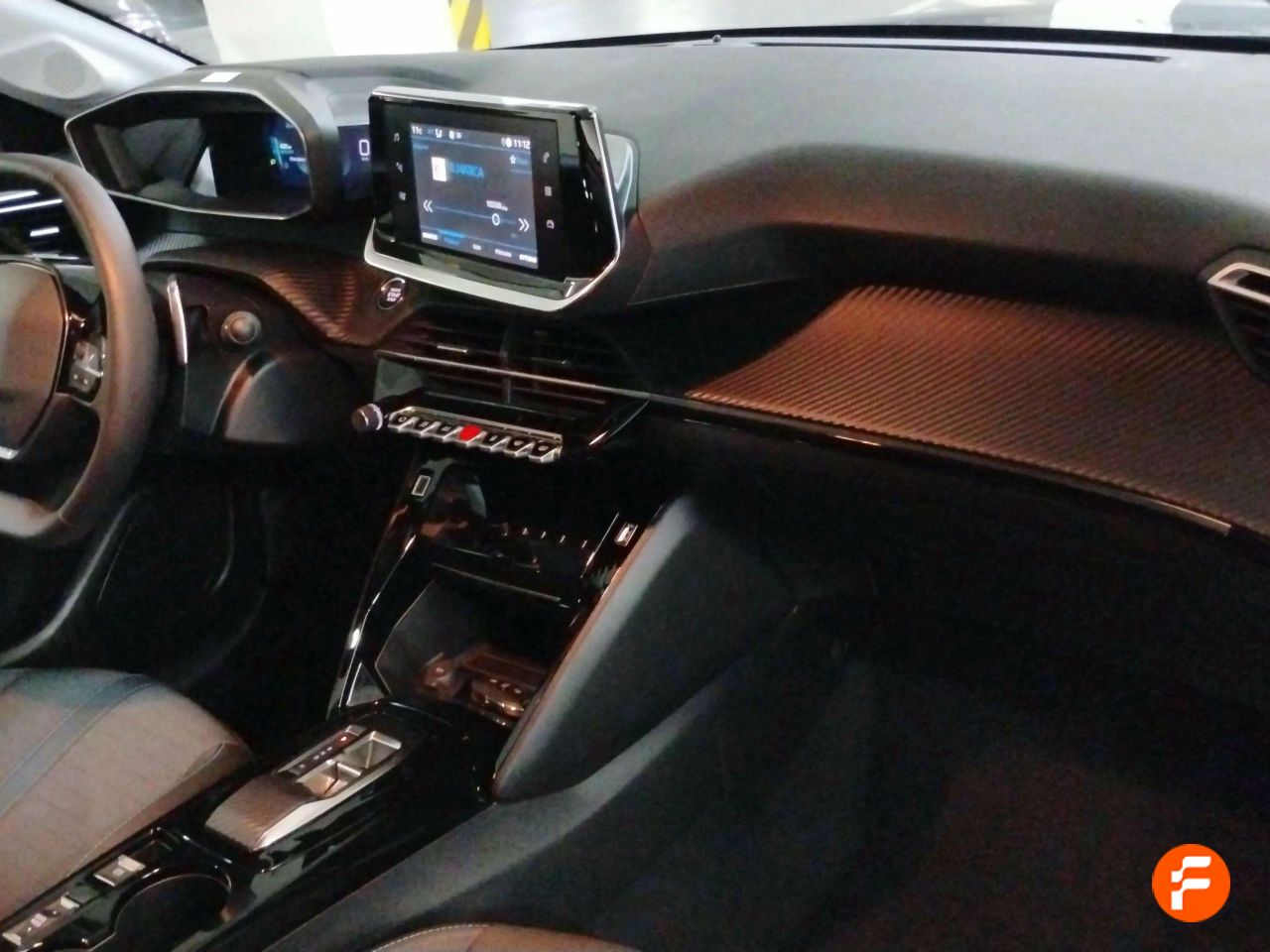 Foto Peugeot 208 16